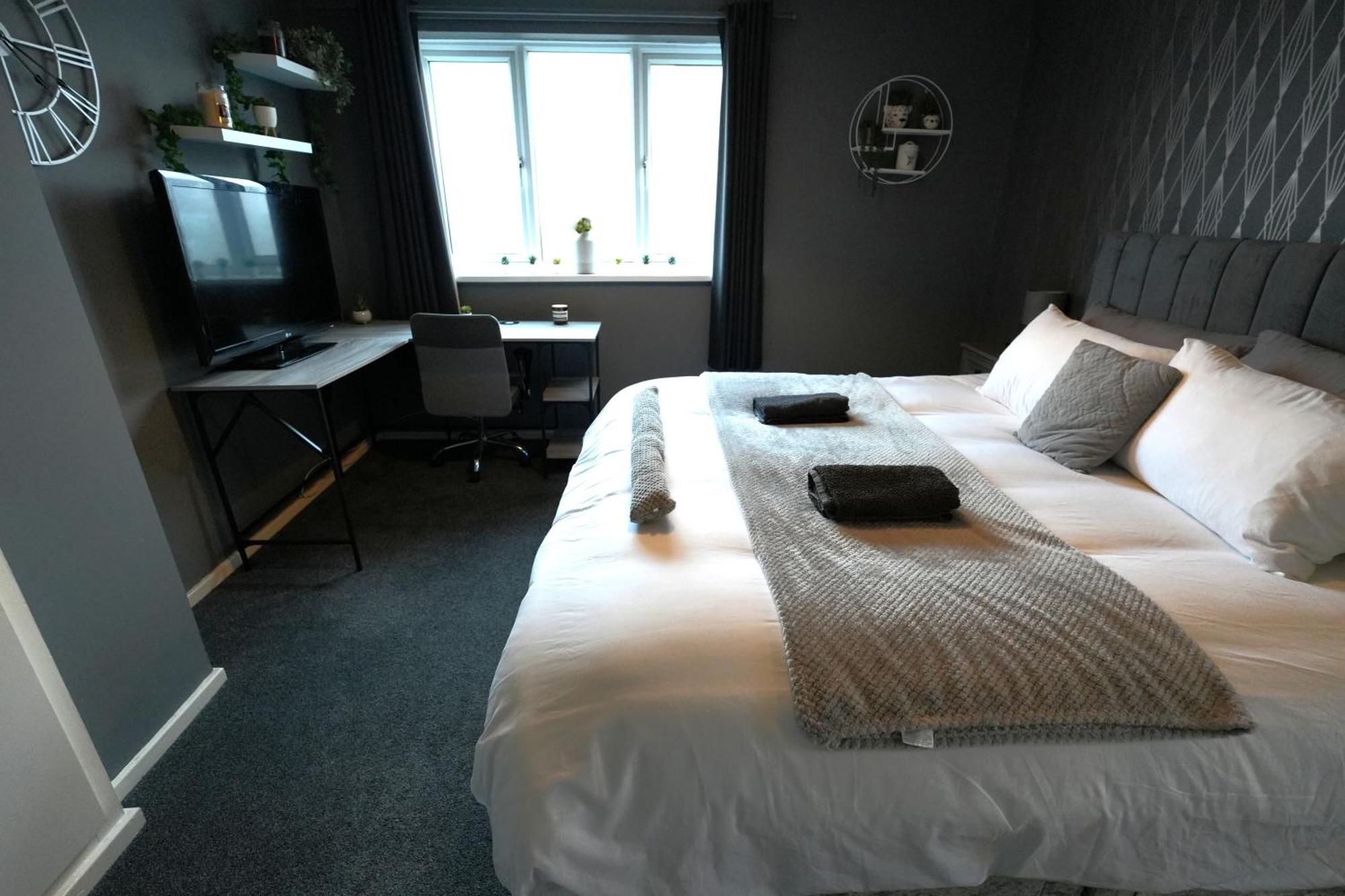 Detached Homestay - Super, King & Double Rooms - Leyland, Preston, Chorley, Lancashire Екстер'єр фото