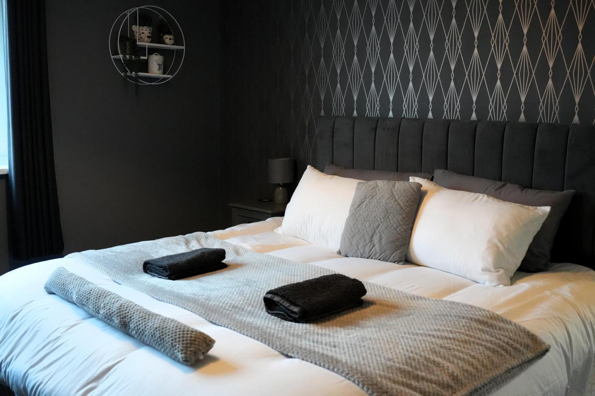 Detached Homestay - Super, King & Double Rooms - Leyland, Preston, Chorley, Lancashire Екстер'єр фото