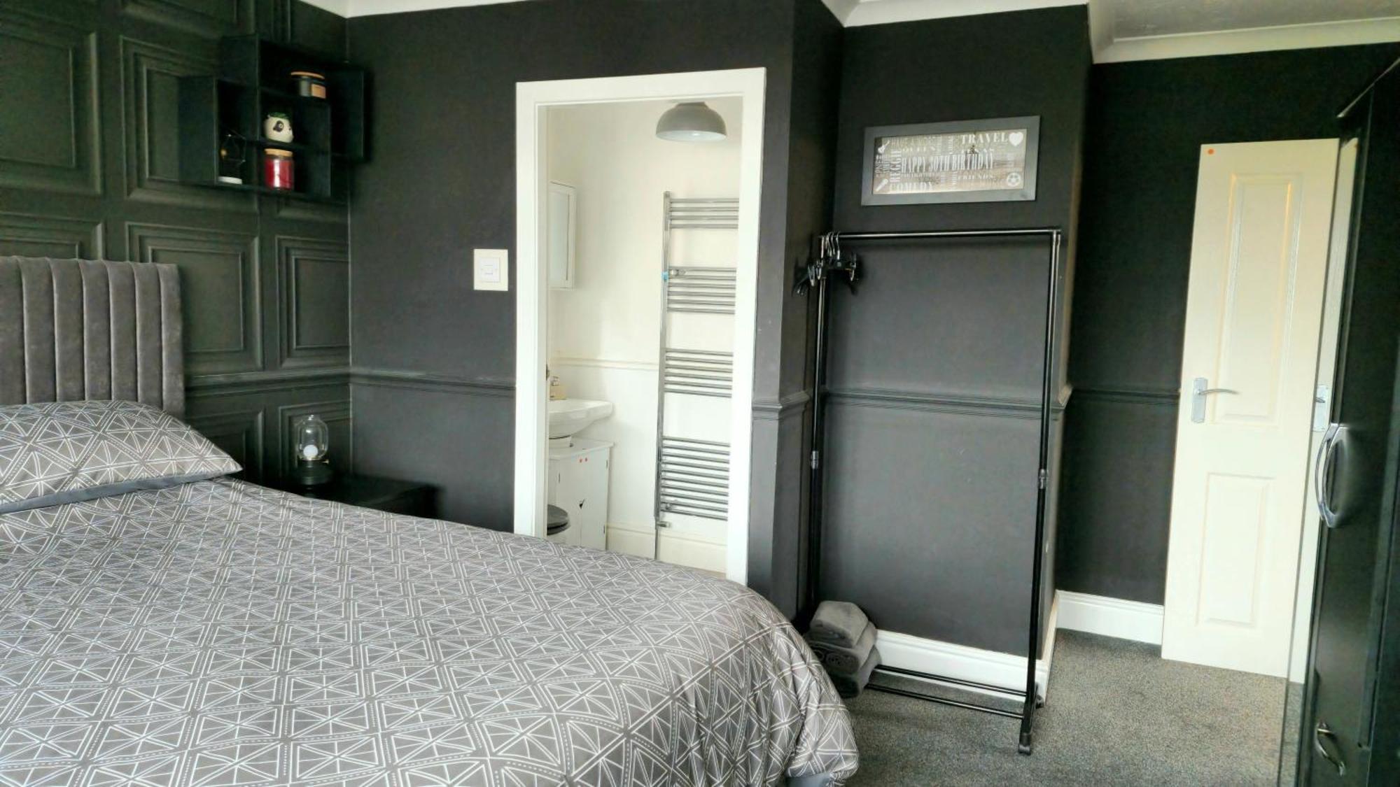 Detached Homestay - Super, King & Double Rooms - Leyland, Preston, Chorley, Lancashire Екстер'єр фото